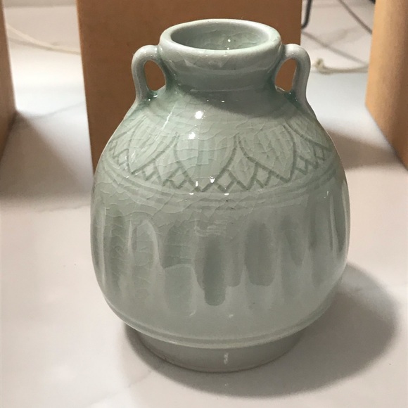 Accents New In Boxes 3 Stunning Light Sage Green Vases Small Hand